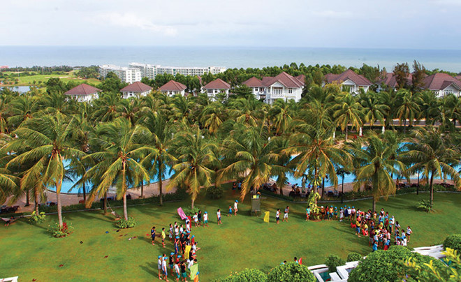 Các resort ven biển năm 2016 “dày đặc” khách hàng Hà Nội